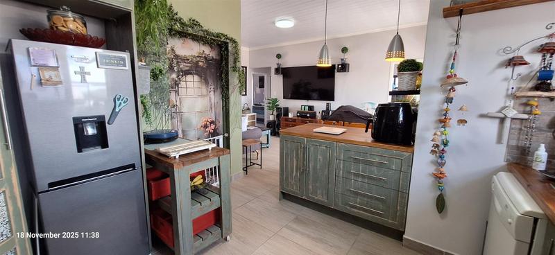 2 Bedroom Property for Sale in Reebok Western Cape